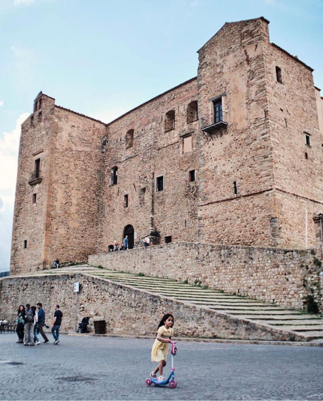 카스텔부오노 Porta San Paolo House 아파트 호텔 외부 사진